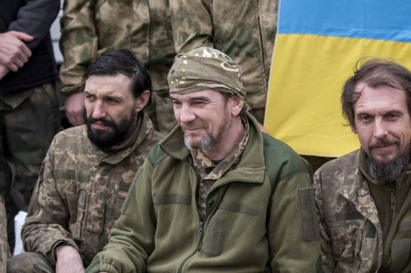 130 Ukrainian servicemen were released from Russian captivity in a new prisoners swap