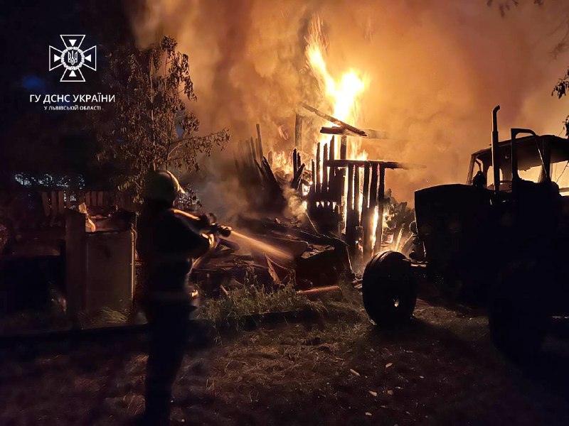 Fire in Zolochiv district after debris of the missile have fallen