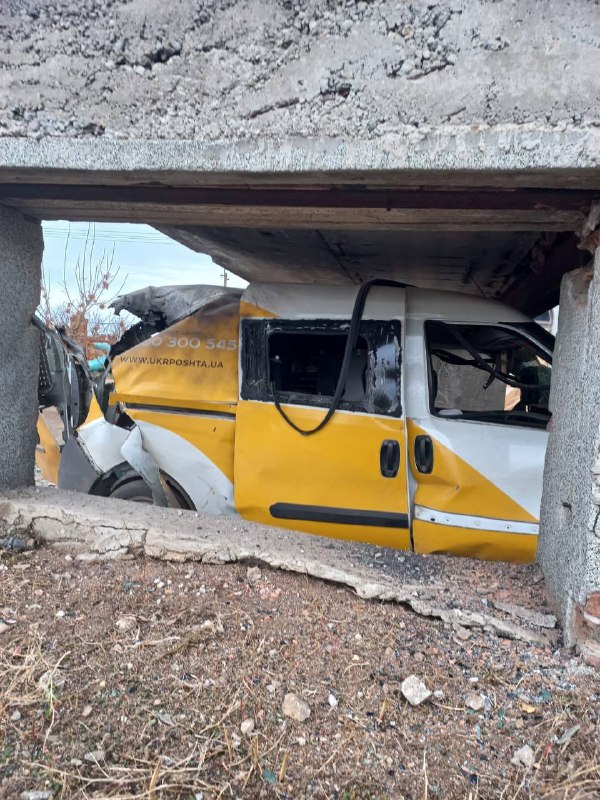 Drone hit a van in Beryslav district of Kherson region