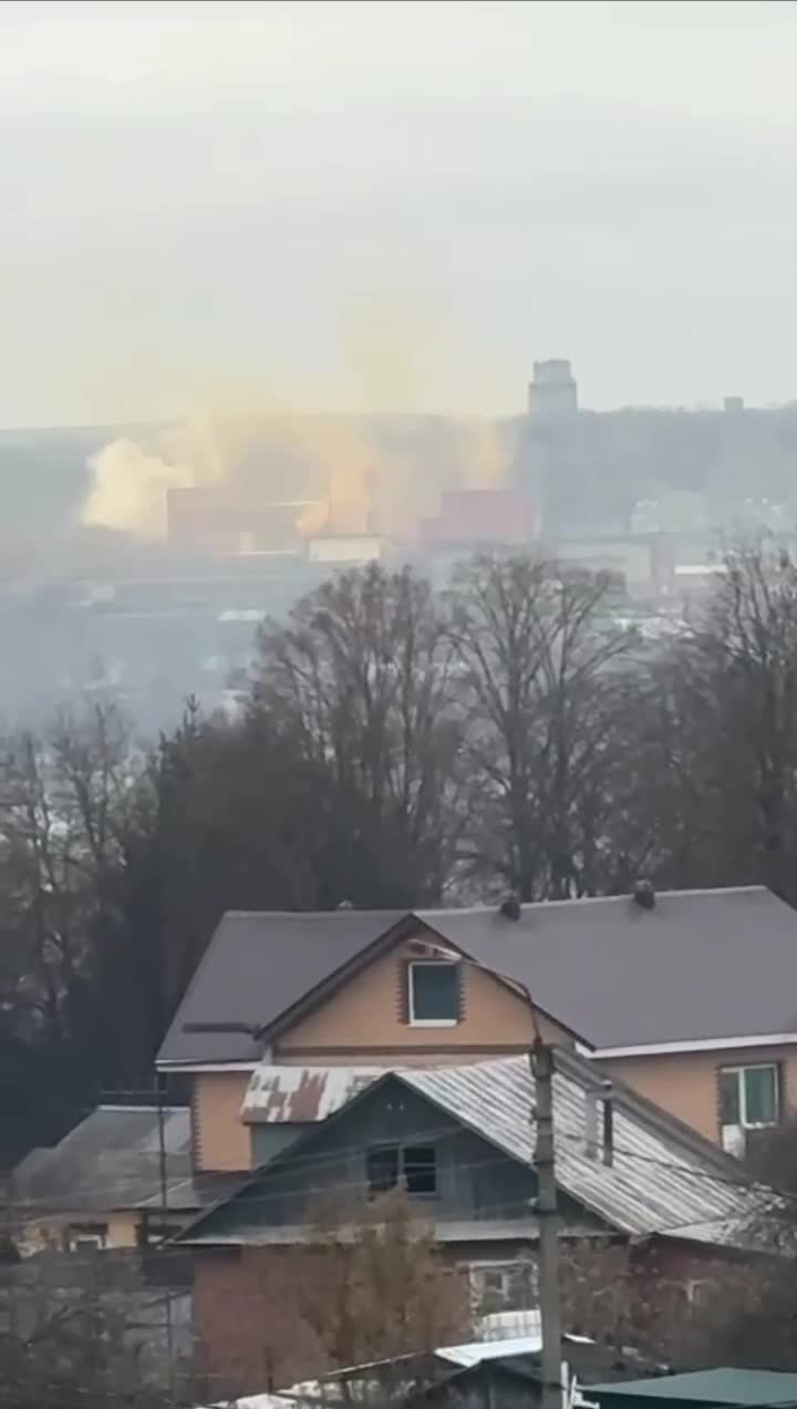 Secondary explosions reported at the chemical plant in Aleksin of Tula region. Cloud of orange smoke is rising over plant