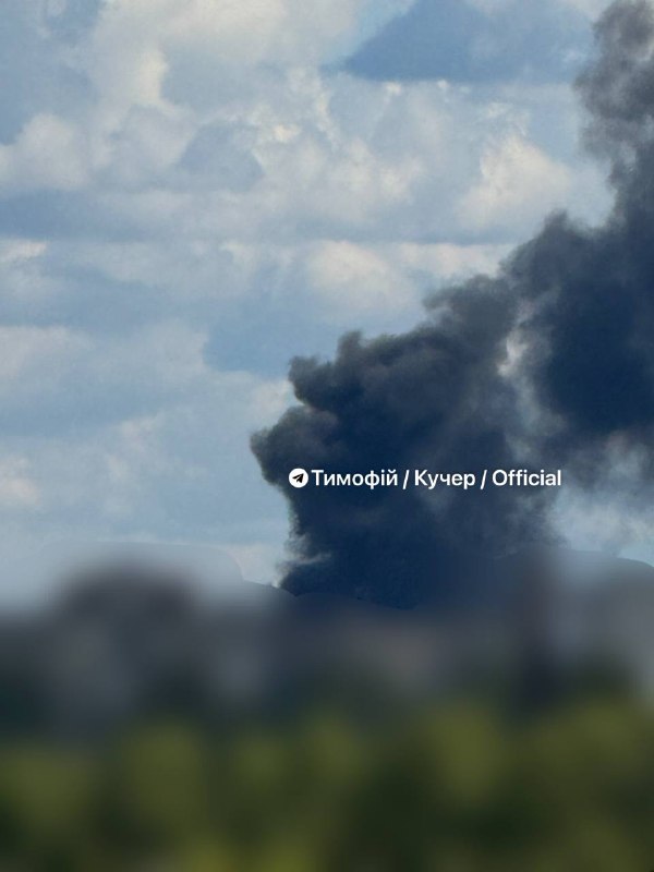 Explosions were reported in Dnipro city. Drones raid